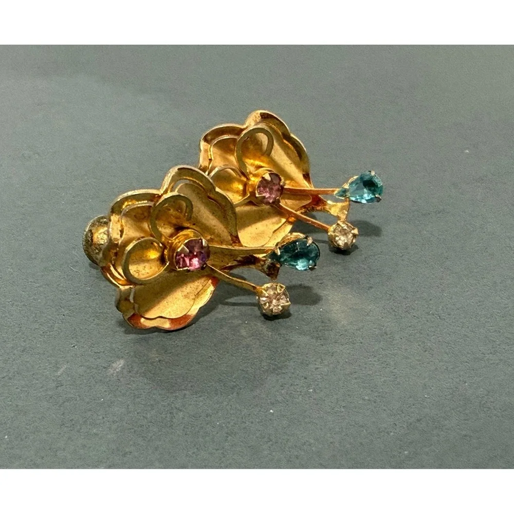 Bugbee & Niles B.N. Vintage Screw Back Earrings‎ Gold Tone Pink Blue Rhinestone